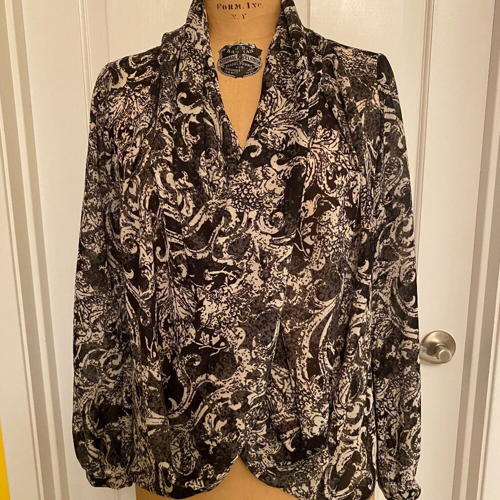 Bisou Bisou Michele Bohbot blouse, black and white, drape front, button sleeves